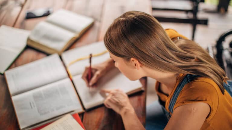Romans: Six Bible Journaling Devotions