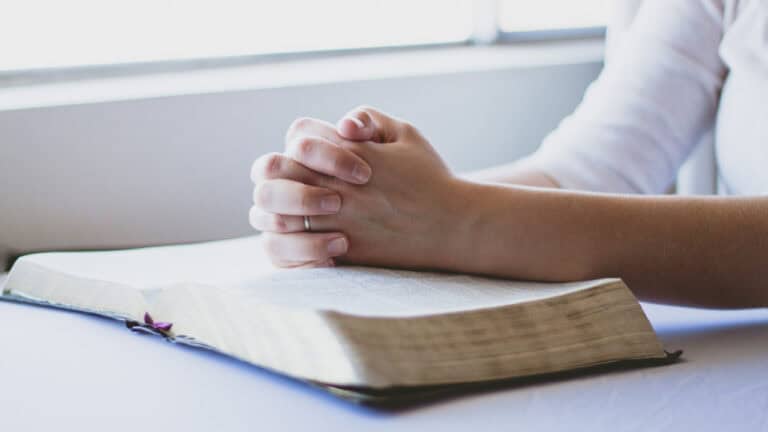 5 Comforting Psalms to Calm Your Anxious Heart
